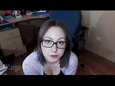 ❤️ မျက်မှန်တပ်ထားသော Sexy ကောင်မလေး Dildo ကို ကင်မရာတွင် နက်ရှိုင်းစွာ စုပ်သည်။ Super porn မှာ ငါတို့မှာ ❌❤